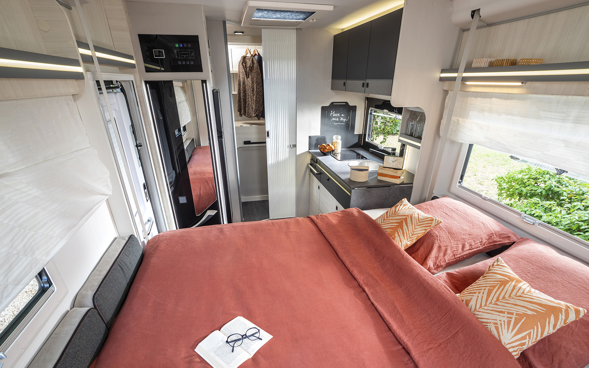 Christians Caravan Center